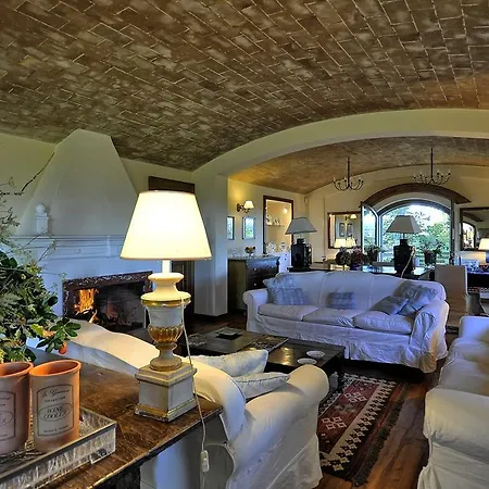 Passonuovo Villa *
